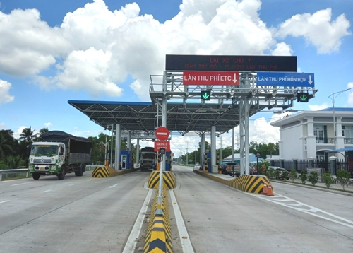 Bắt đầu thu phí thử nghiệm trên cao tốc Trung Lương - Mỹ Thuận 